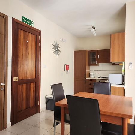 Sea Views Apartment-Wifi-Sleep 5 Marsaskala Eksteriør billede
