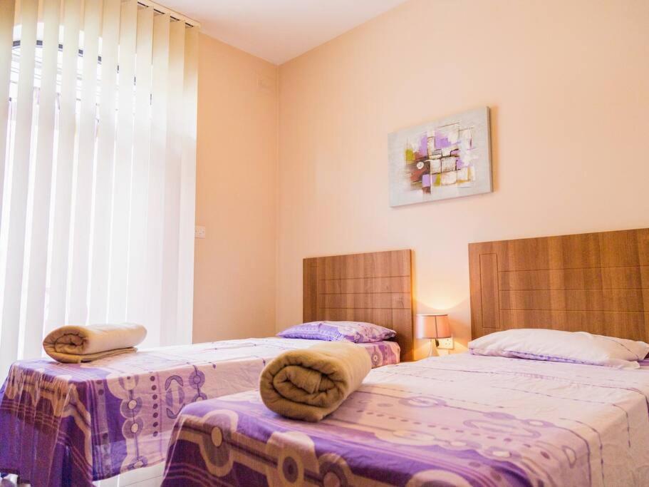 Sea Views Apartment-Wifi-Sleep 5 Marsaskala Eksteriør billede
