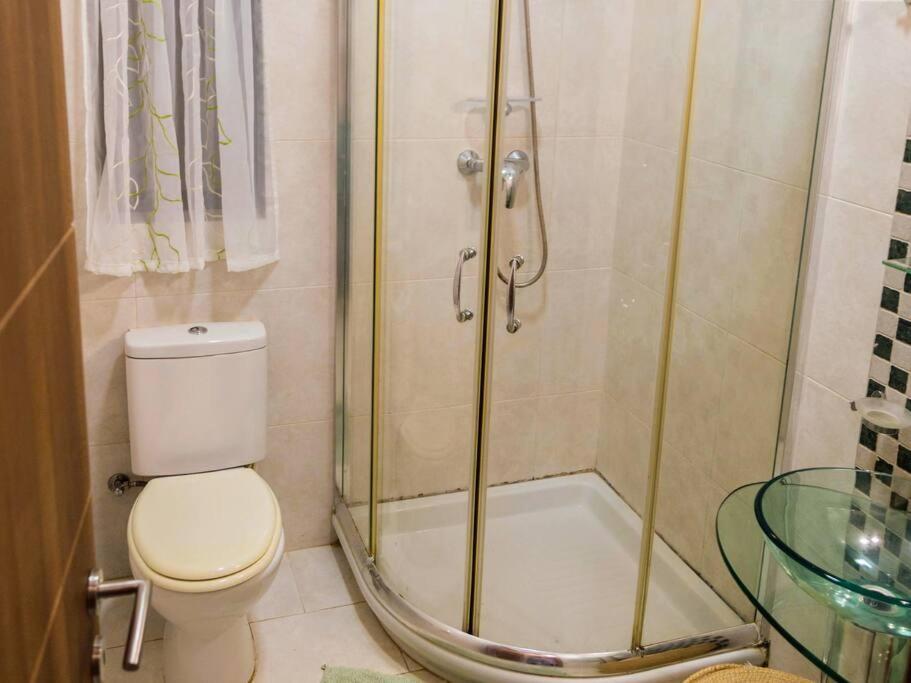 Sea Views Apartment-Wifi-Sleep 5 Marsaskala Eksteriør billede