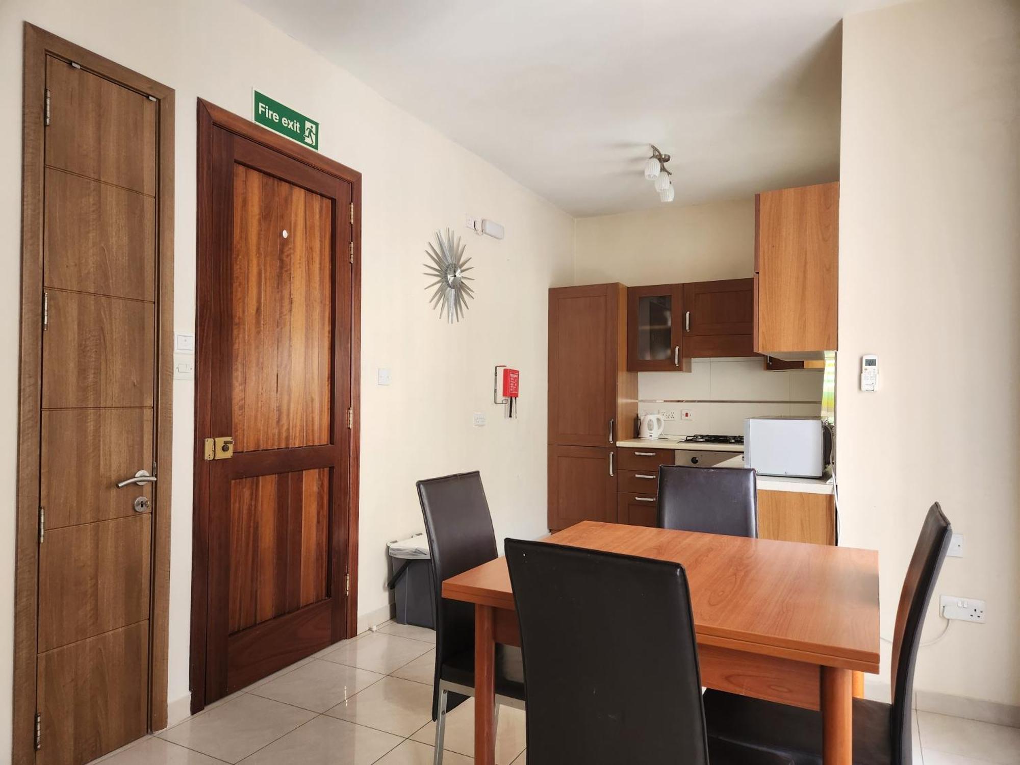 Sea Views Apartment-Wifi-Sleep 5 Marsaskala Eksteriør billede